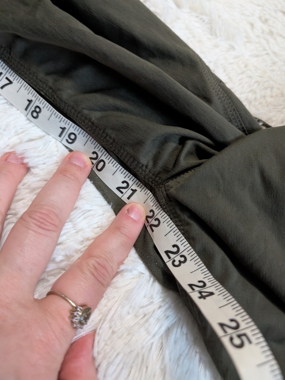 The North Face Olive Green Drawstring Outdoor Jogger Capri Pants Size Large - Picture 10 of 13
